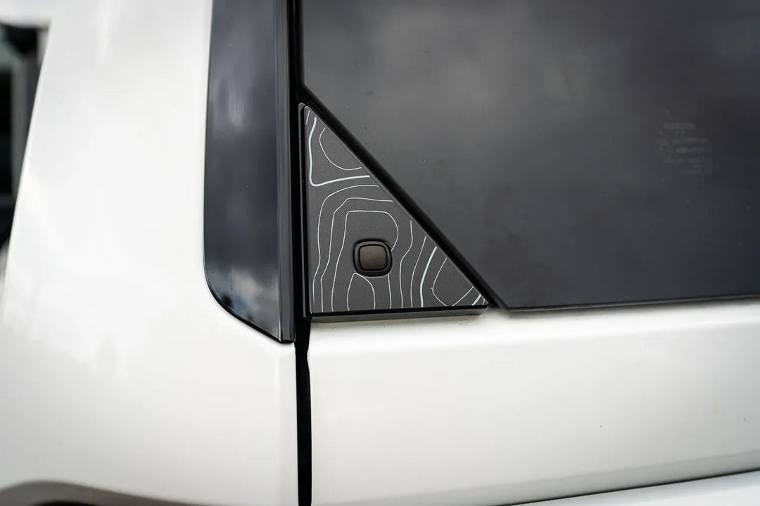 Topo Rear Glass Button Trim Overlay - 2024+ Land Cruiser / GX 550