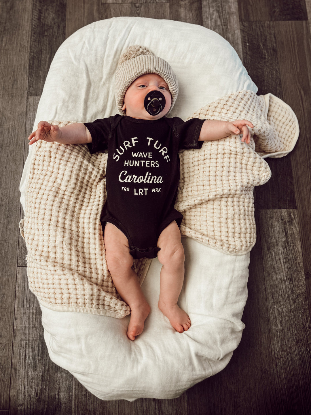 THE WAVE HUNTER ONESIE - BLACK