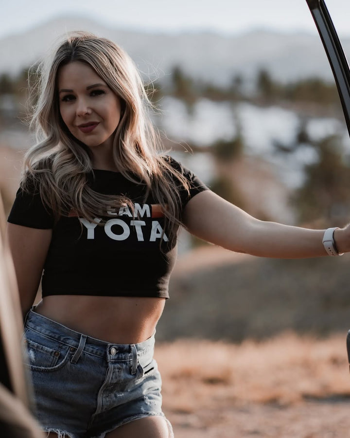 Team Yota Cropped T-shirt