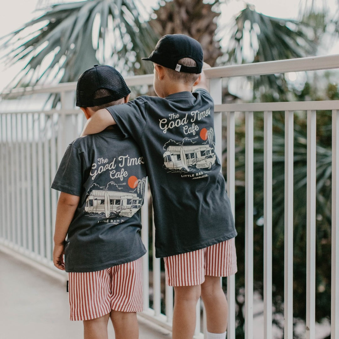 THE GOOD TIMES CAFE TEE - COAL